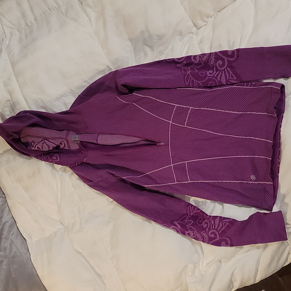 Athleta magenta hooded shirt M